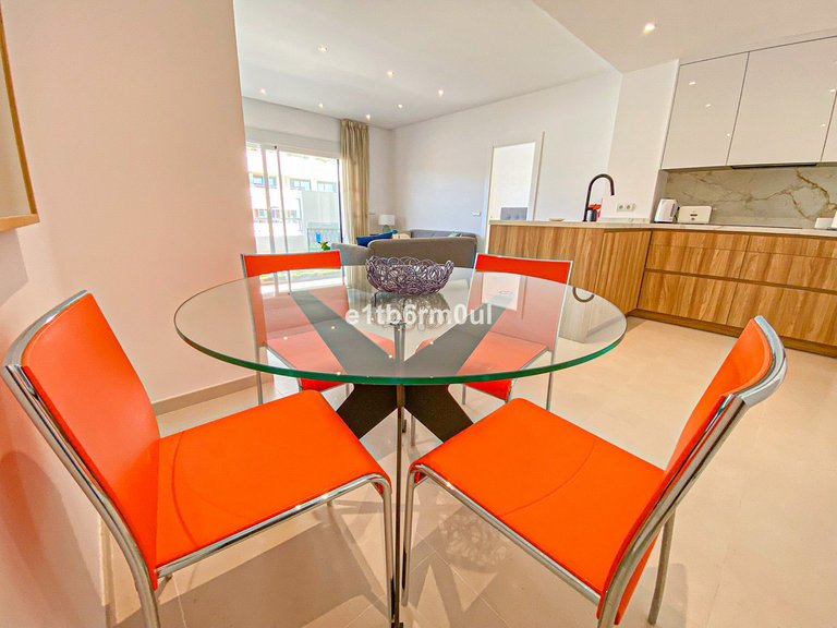 Apartment for Sale in The Golden Mile, Malaga 11