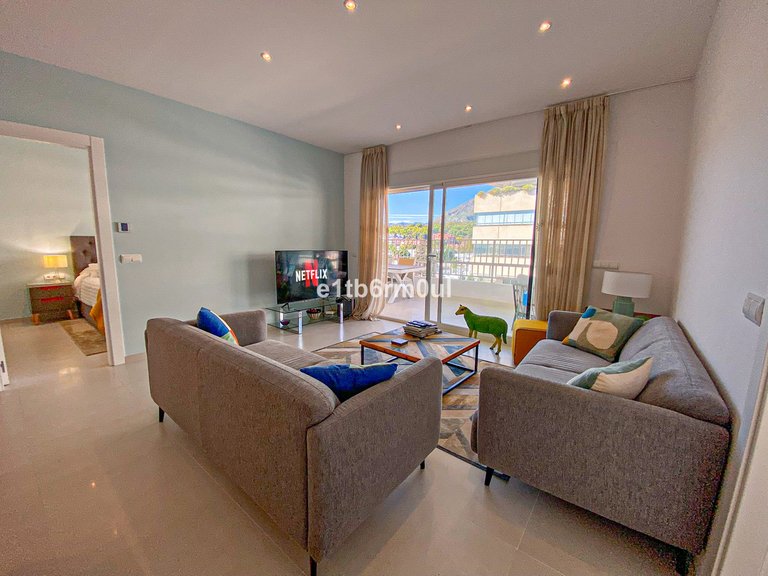 Apartment for Sale in The Golden Mile, Malaga 2