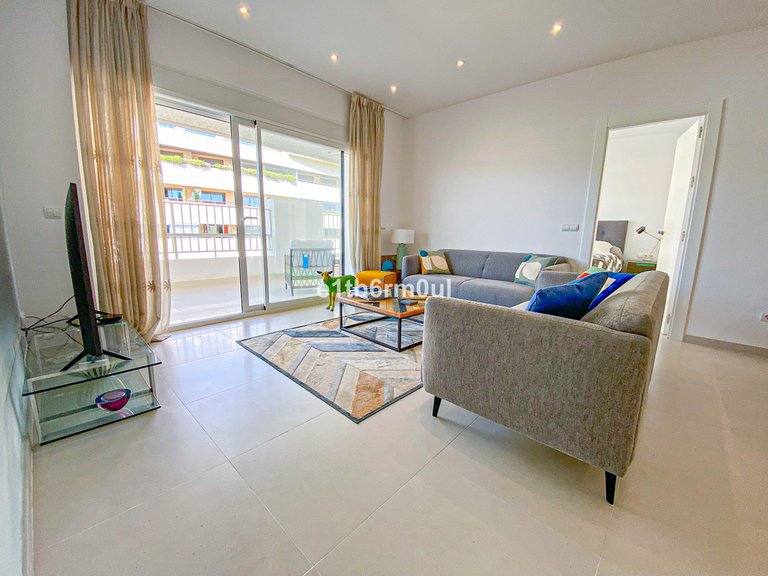 Apartment for Sale in The Golden Mile, Malaga 5