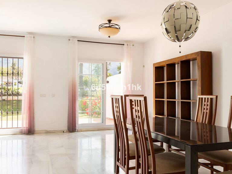 Villa for Sale in Alhaurín De La Torre, Malaga 4