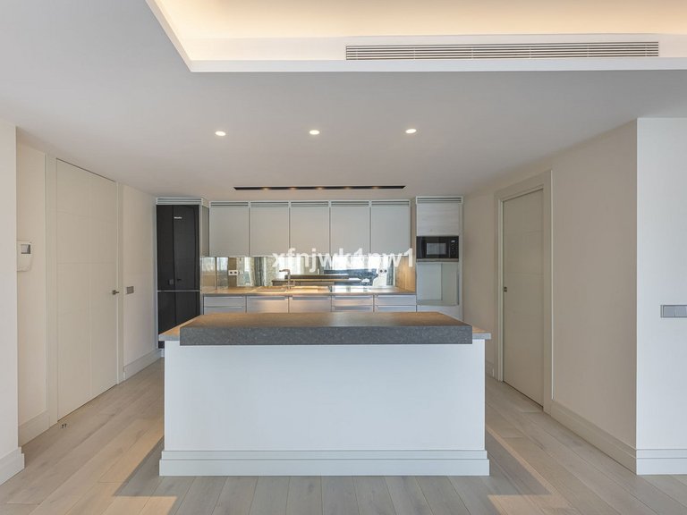 Apartment for Sale in Marbella, Malaga 11