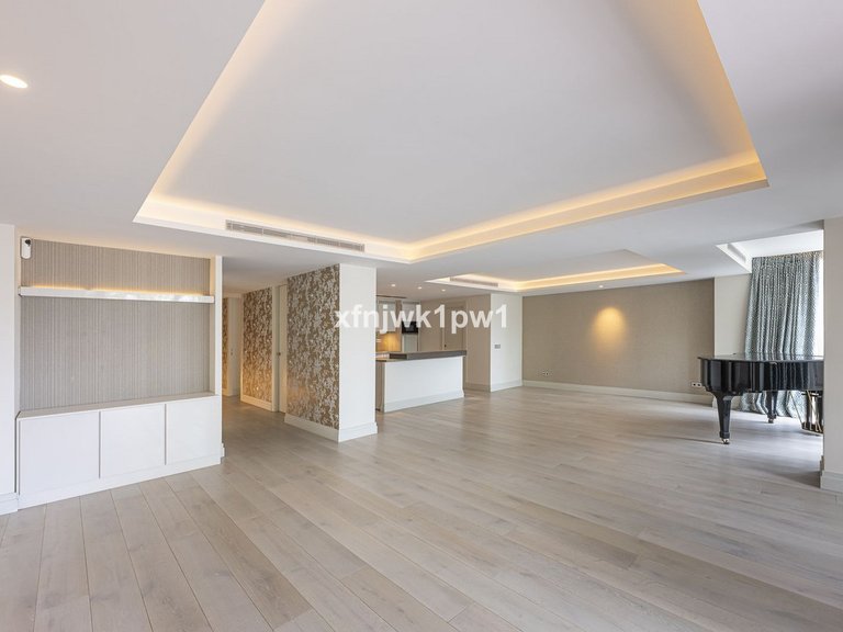 Apartment for Sale in Marbella, Malaga 8