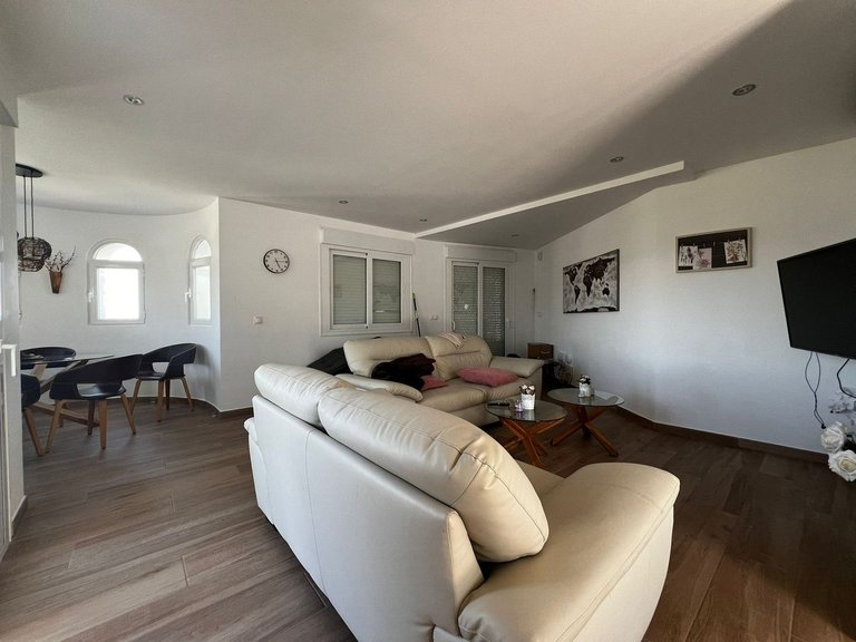 Villa for Sale in Estepona, Malaga 11