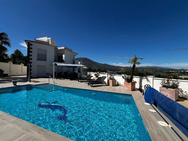 Villa for Sale in Estepona, Malaga 7
