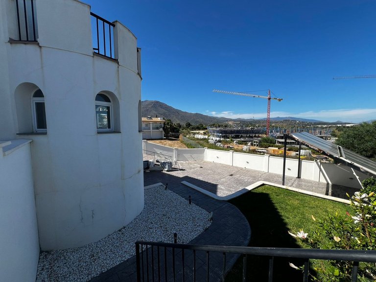 Villa for Sale in Estepona, Malaga 8