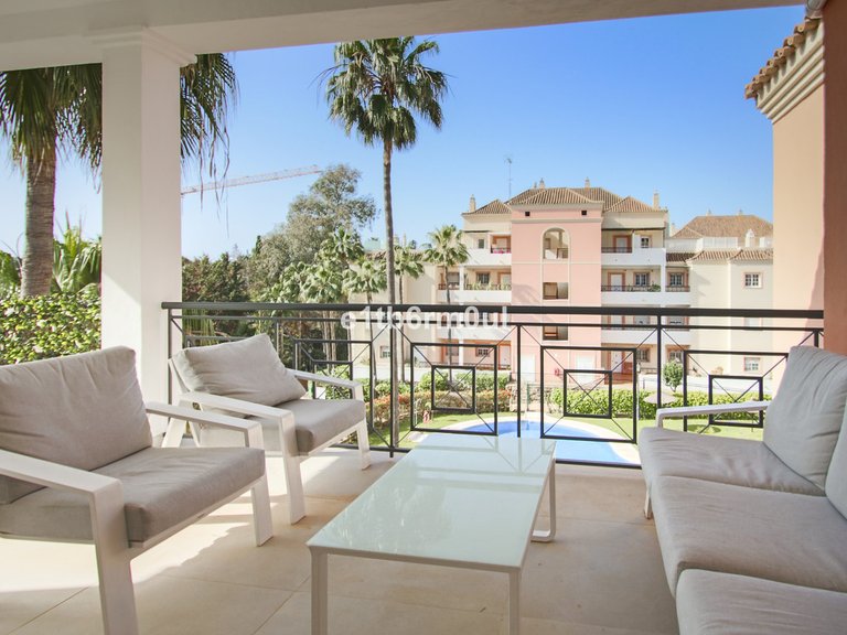 Apartment for Sale in Nueva Andalucía, Malaga 1