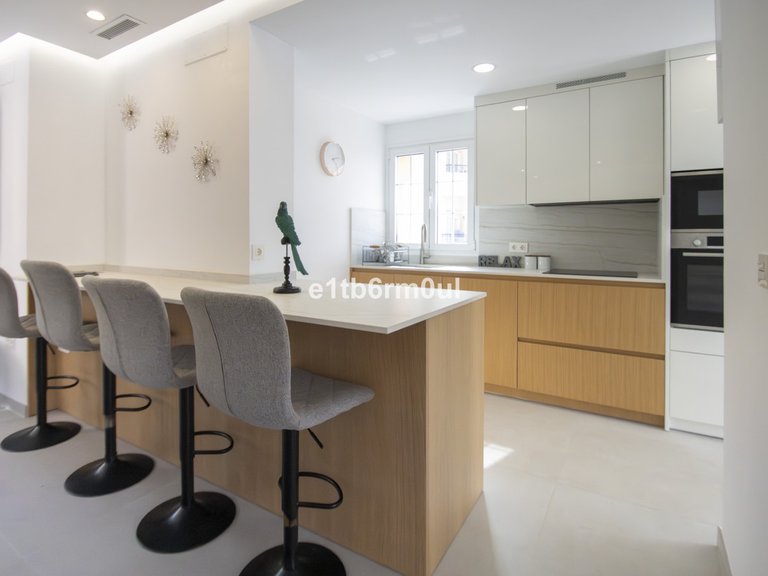 Apartment for Sale in Nueva Andalucía, Malaga 13
