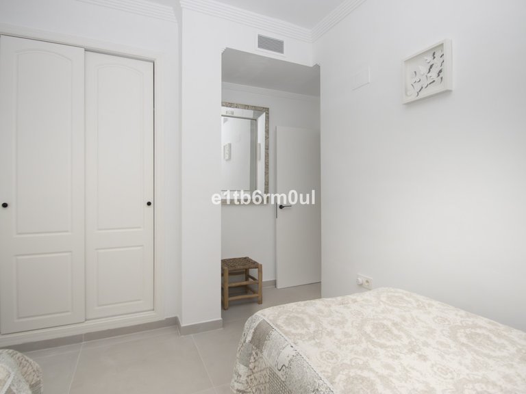 Apartment for Sale in Nueva Andalucía, Malaga 21