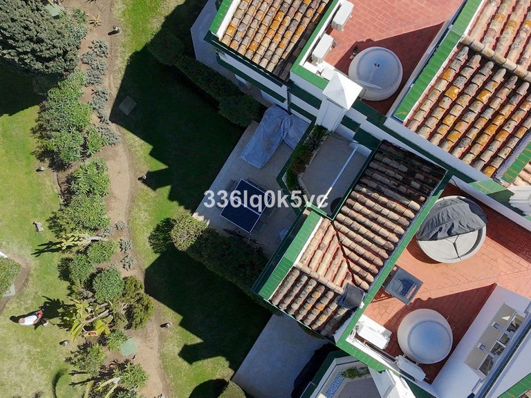 Villa for Sale in Estepona, Malaga 1