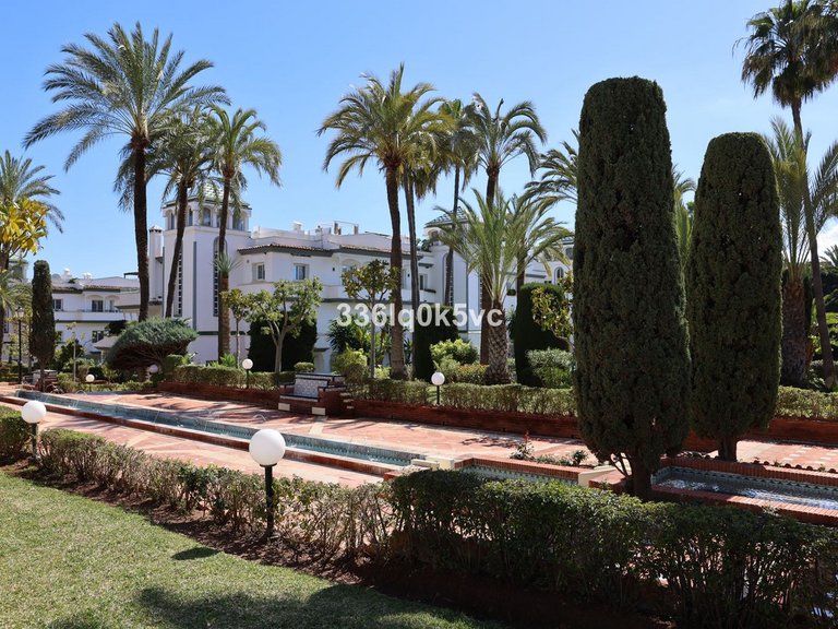 Villa for Sale in Estepona, Malaga 13