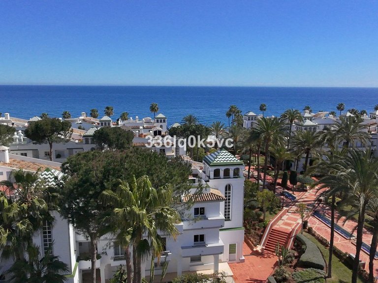 Villa for Sale in Estepona, Malaga 17