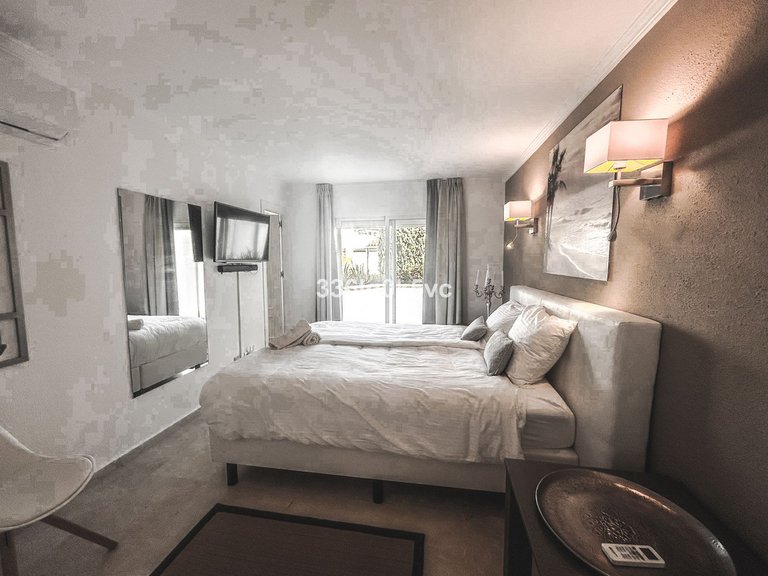 Villa for Sale in Estepona, Malaga 25