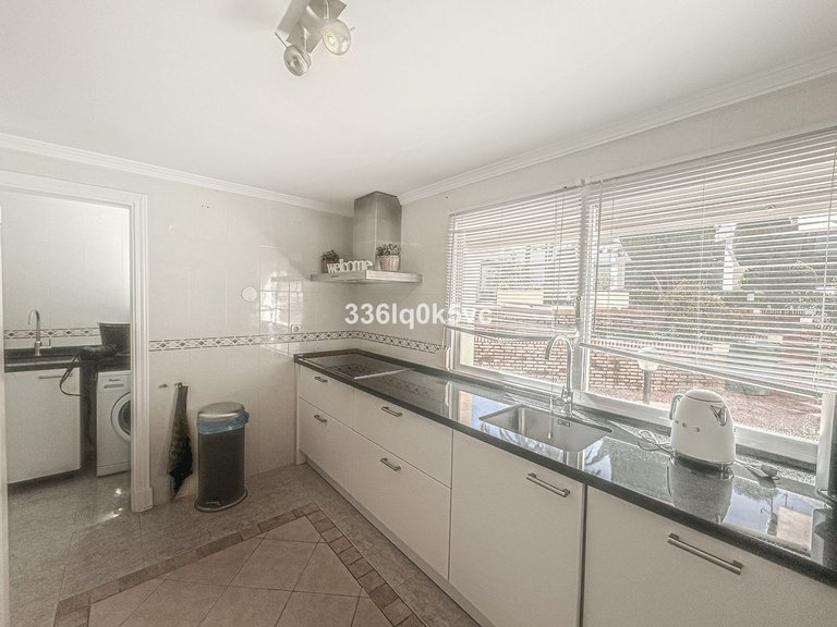 Villa for Sale in Estepona, Malaga 3