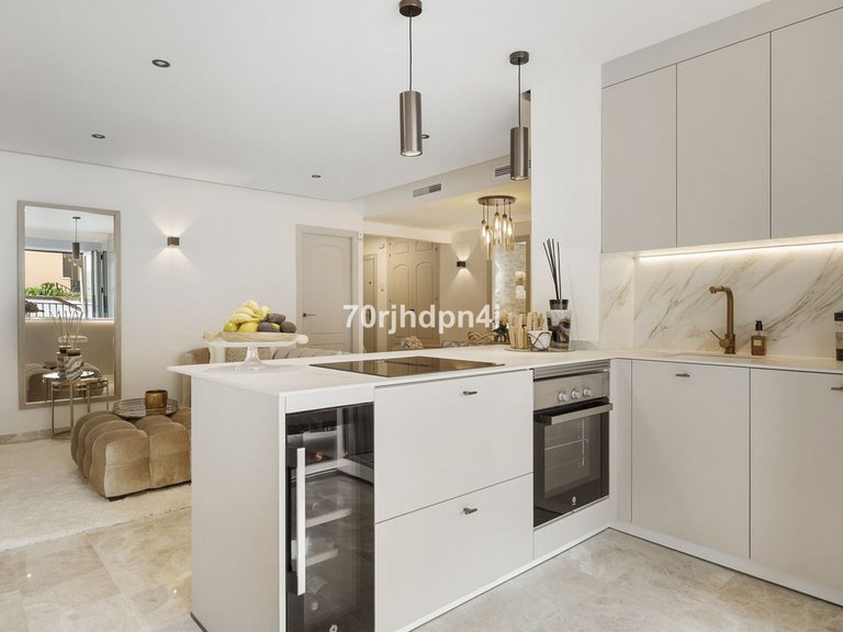 Apartment for Sale in Nueva Andalucía, Malaga 12