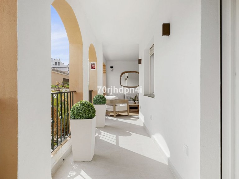 Apartment for Sale in Nueva Andalucía, Malaga 13