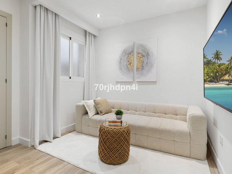 Apartment for Sale in Nueva Andalucía, Malaga 15