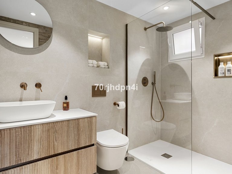 Apartment for Sale in Nueva Andalucía, Malaga 59