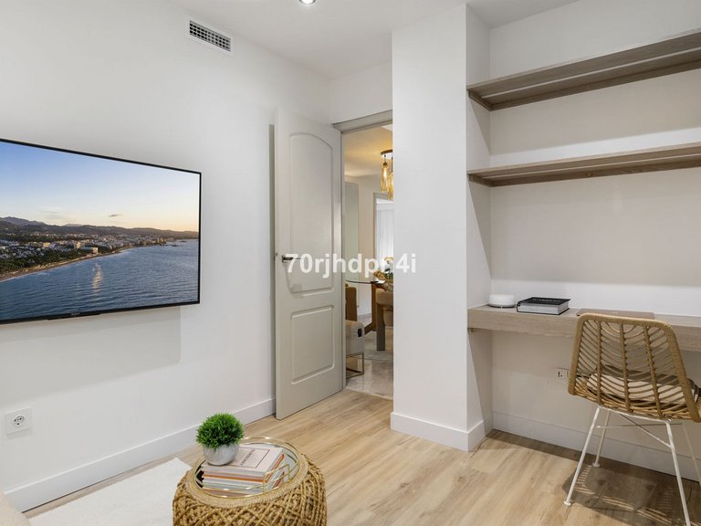 Apartment for Sale in Nueva Andalucía, Malaga 6