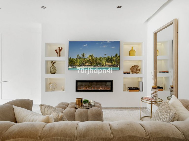 Apartment for Sale in Nueva Andalucía, Malaga 60