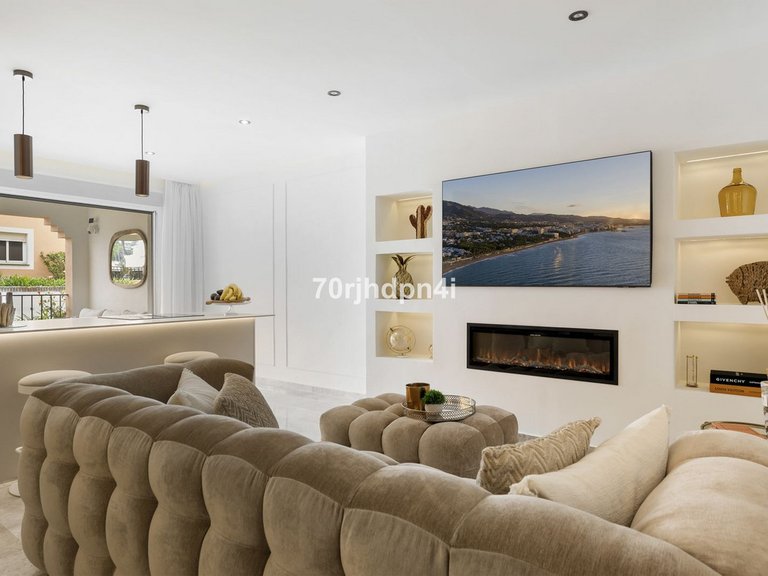 Apartment for Sale in Nueva Andalucía, Malaga 62