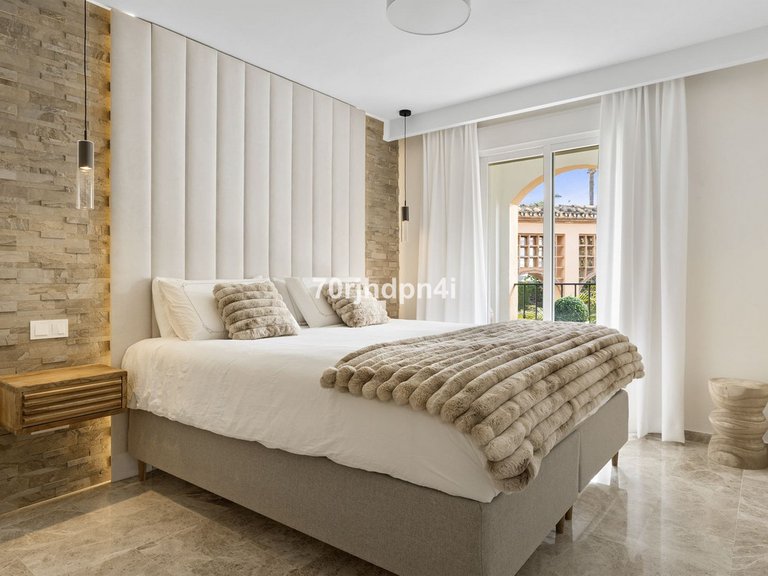 Apartment for Sale in Nueva Andalucía, Malaga 7