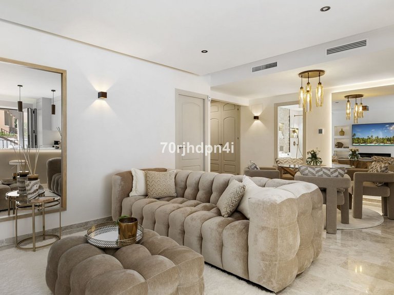 Apartment for Sale in Nueva Andalucía, Malaga 73
