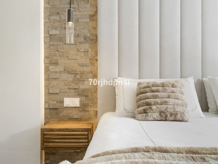 Apartment for Sale in Nueva Andalucía, Malaga 8