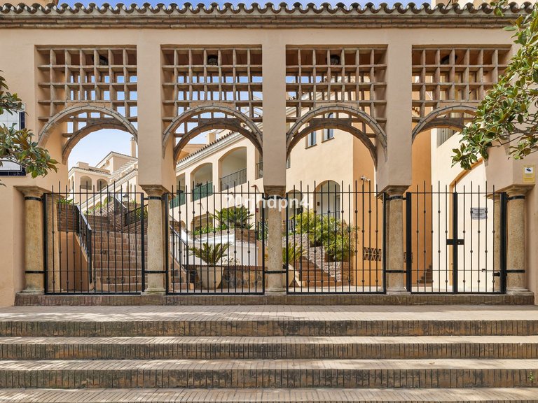 Apartment for Sale in Nueva Andalucía, Malaga 82