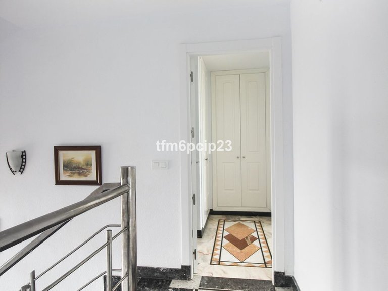 Villa for Sale in La Duquesa, Malaga 16