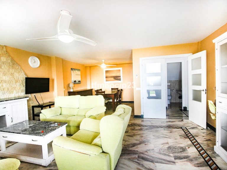 Villa for Sale in La Duquesa, Malaga 3