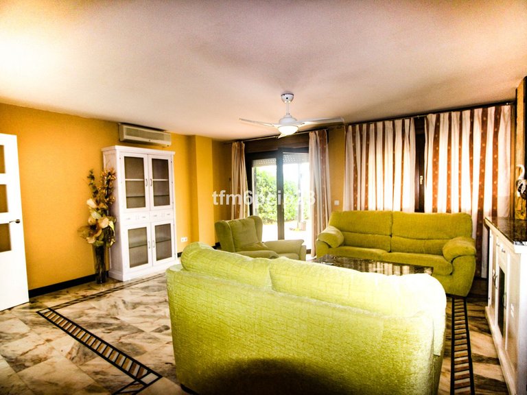 Villa for Sale in La Duquesa, Malaga 31