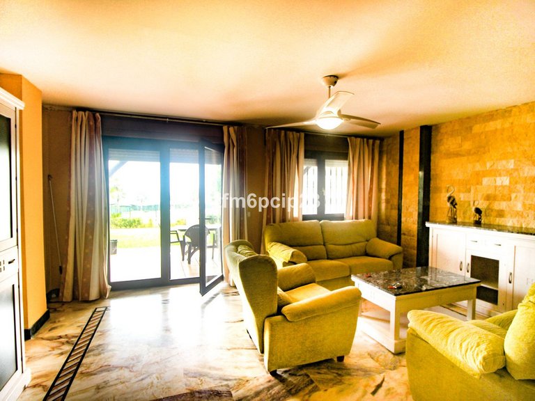Villa for Sale in La Duquesa, Malaga 32