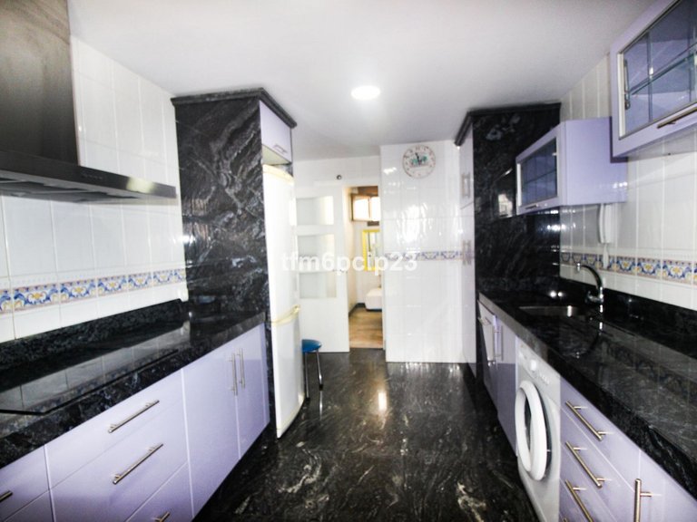 Villa for Sale in La Duquesa, Malaga 5