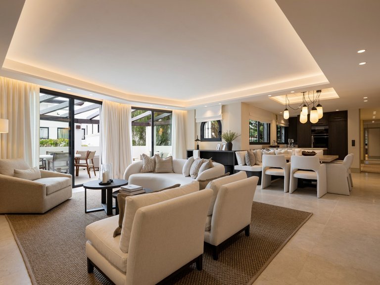 Apartment for Sale in The Golden Mile, Malaga 4