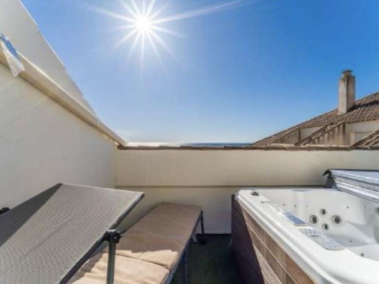 Apartment for Sale in Benalmadena Costa, Malaga 17