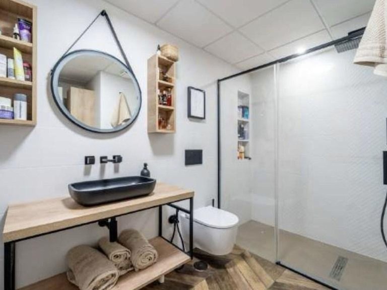 Apartment for Sale in Benalmadena Costa, Malaga 23