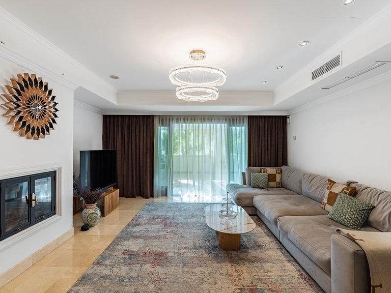 Apartment for Sale in The Golden Mile, Malaga 7