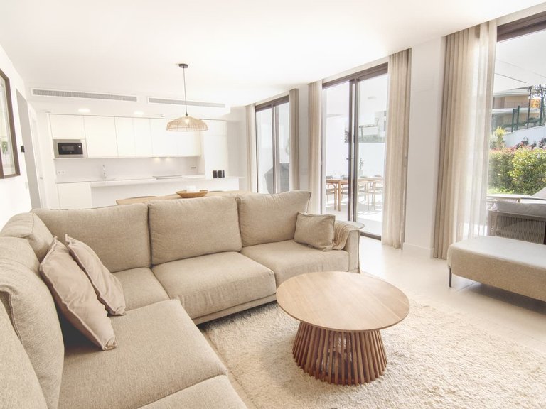 Apartment for Sale in Costa del Sol, Benalmadena Costa, Malaga 5