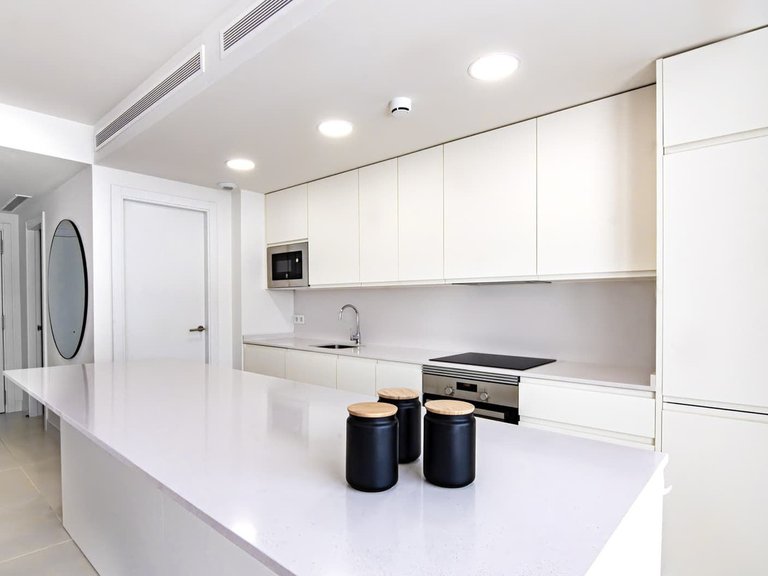 Apartment for Sale in Costa del Sol, Benalmadena Costa, Malaga 8