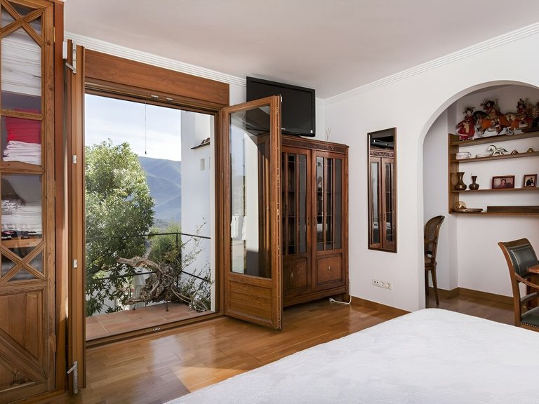 Villa for Sale in Málaga, Malaga 16