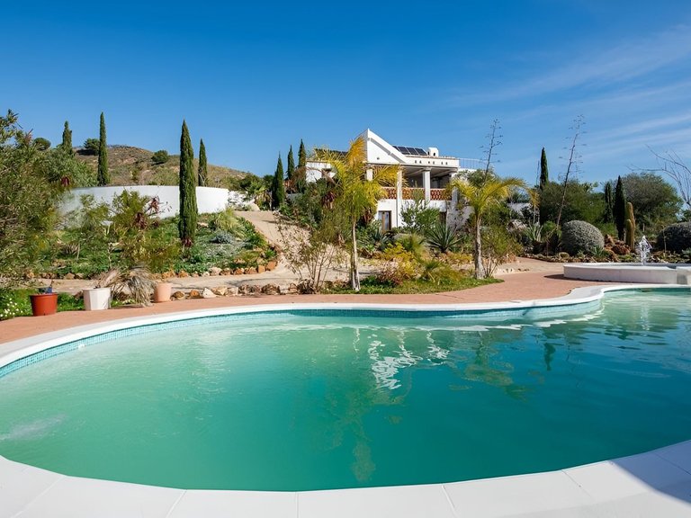 Villa for Sale in Málaga, Malaga 3