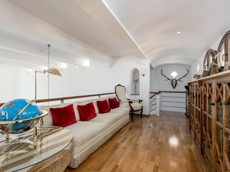 Villa for Sale in Málaga, Malaga 9