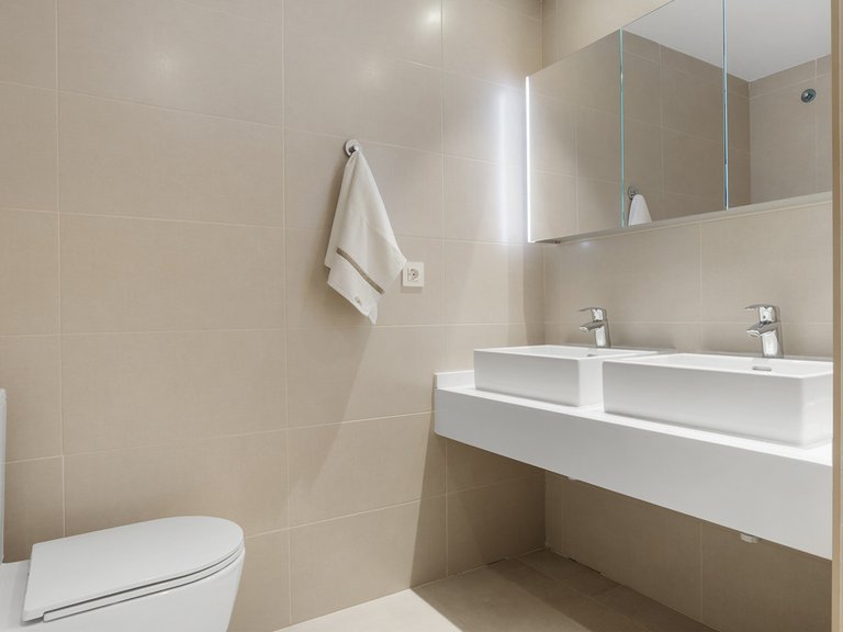 Apartment for Sale in Las Lagunas, Malaga 14