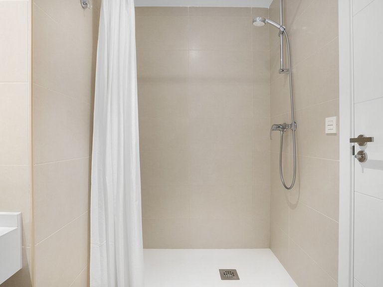Apartment for Sale in Las Lagunas, Malaga 17