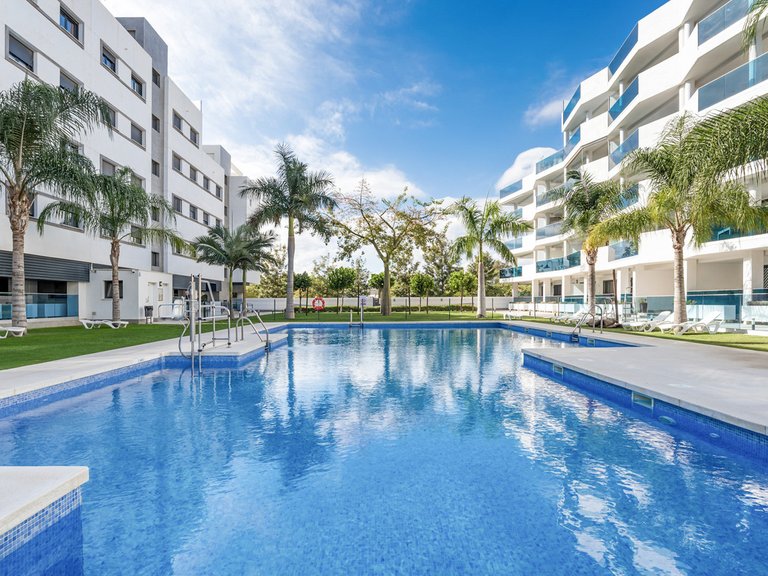 Apartment for Sale in Las Lagunas, Malaga 21