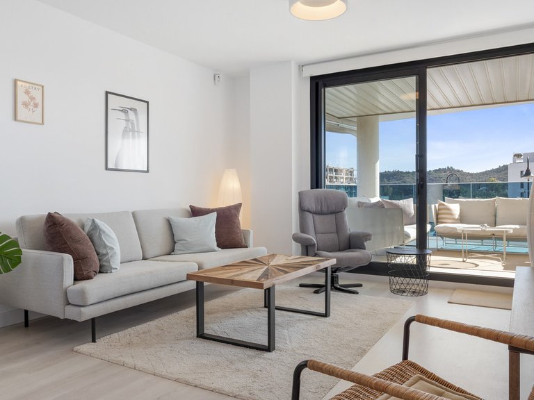 Apartment for Sale in Las Lagunas, Malaga 3