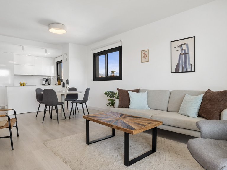 Apartment for Sale in Las Lagunas, Malaga 4