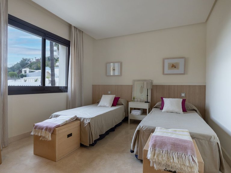 Apartment for Sale in Benahavís, Malaga 10