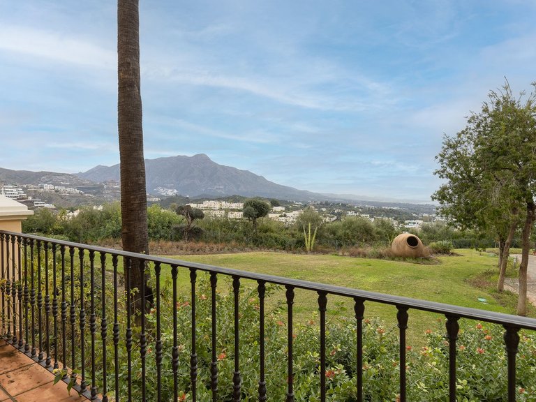 Apartment for Sale in Benahavís, Malaga 37