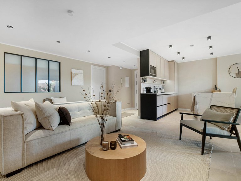 Apartment for Sale in Nueva Andalucía, Malaga 10